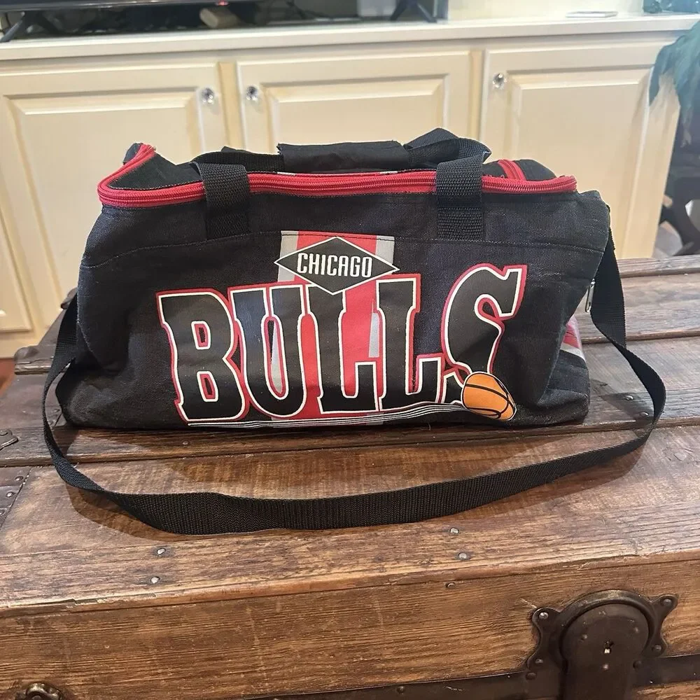 Vintage NBA Chicago Bulls Basketball Small Duffel Bag Travel Carry On 18x10x9